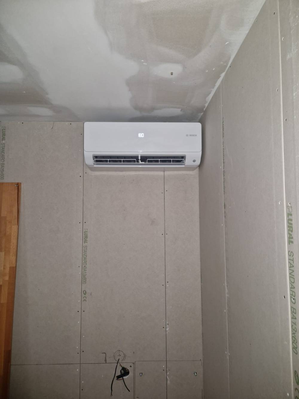 Climatisation - VEZERONCE - BOSCH Groupe extérieur Photo 3-3