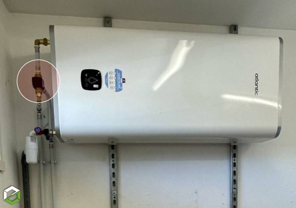 Installation d'un chauffe eau et d'un anti tarte EDYA CALC CHARVIEU CHAVAGNEUX